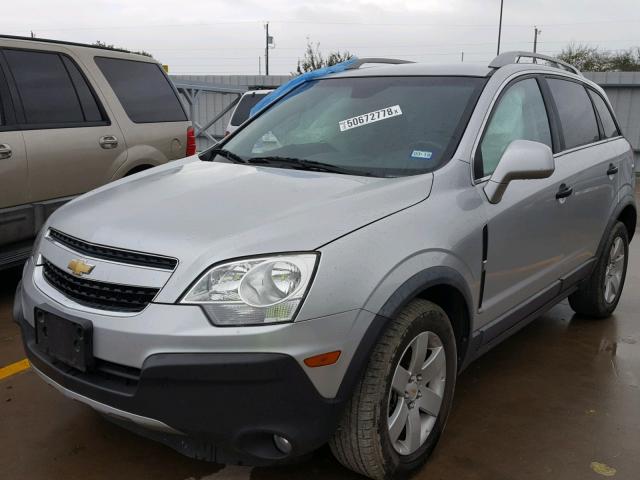 3GNAL2EK3CS644050 - 2012 CHEVROLET CAPTIVA SP SILVER photo 2