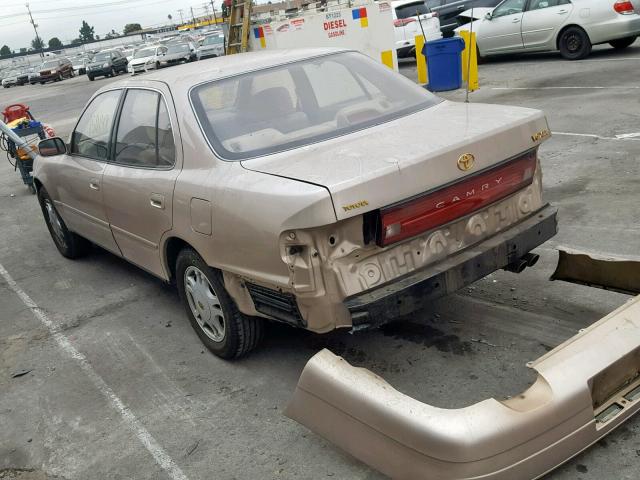 JT2GK13E8R0024686 - 1994 TOYOTA CAMRY XLE TAN photo 3