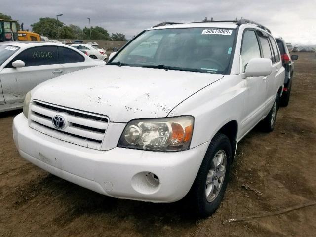 JTEGP21A050070498 - 2005 TOYOTA HIGHLANDER WHITE photo 2