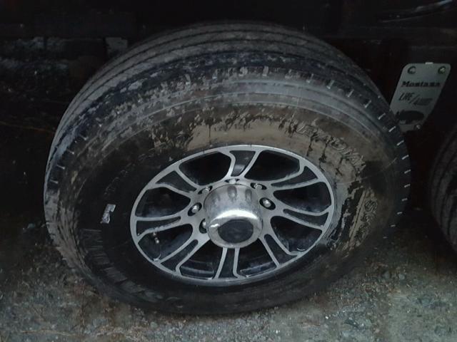 4YDF37224H4702896 - 2017 KEYSTONE MONTANA TWO TONE photo 8