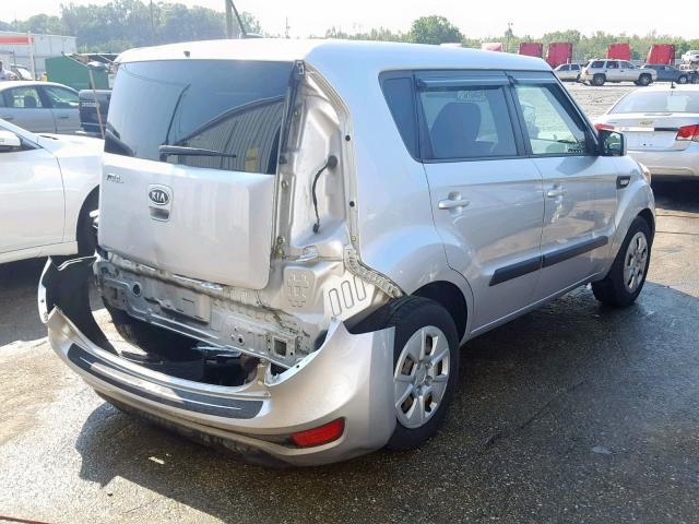 KNDJT2A52C7429699 - 2012 KIA SOUL SILVER photo 4