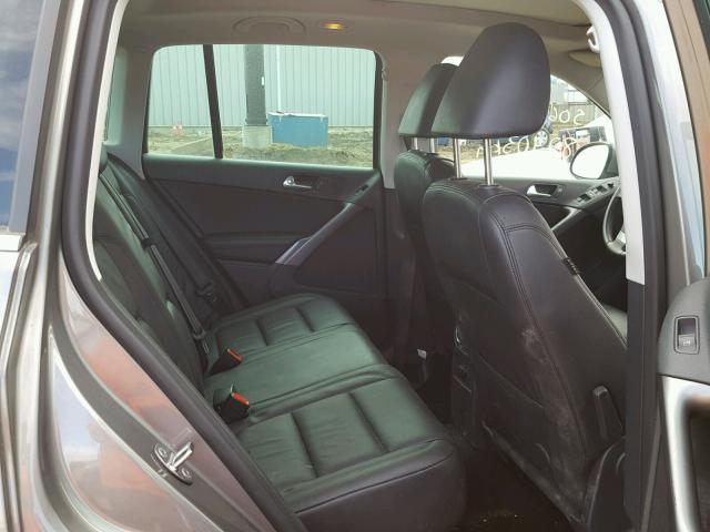 WVGBV75N99W005095 - 2009 VOLKSWAGEN TIGUAN SE GRAY photo 6