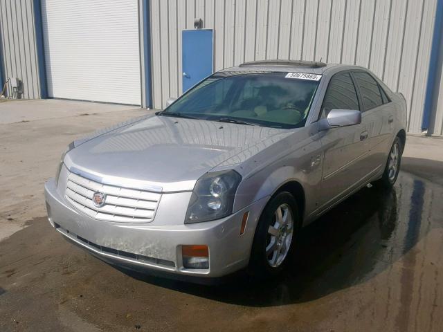 1G6DP577570172356 - 2007 CADILLAC CTS HI FEA SILVER photo 2