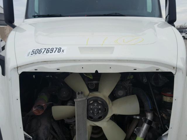 3AKJHHDR7JSJW4234 - 2018 FREIGHTLINER CASCADIA 1 WHITE photo 7