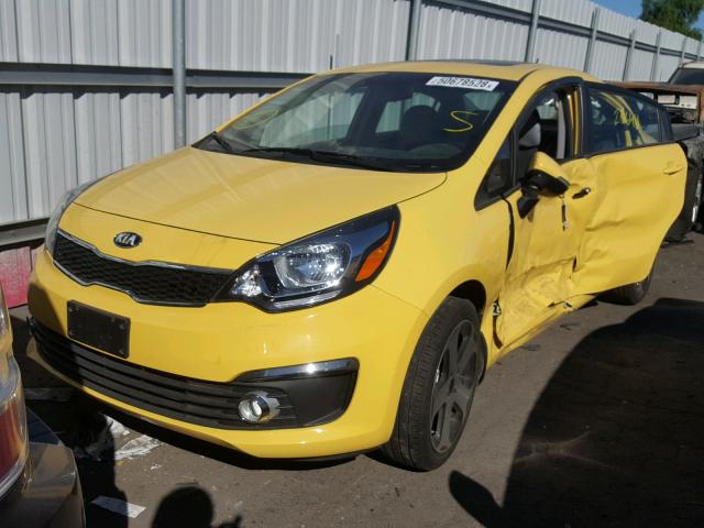 KNADN4A36G6668330 - 2016 KIA RIO EX YELLOW photo 2