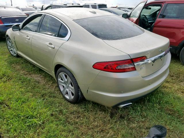 SAJWA05BX9HR10305 - 2009 JAGUAR XF LUXURY SILVER photo 3