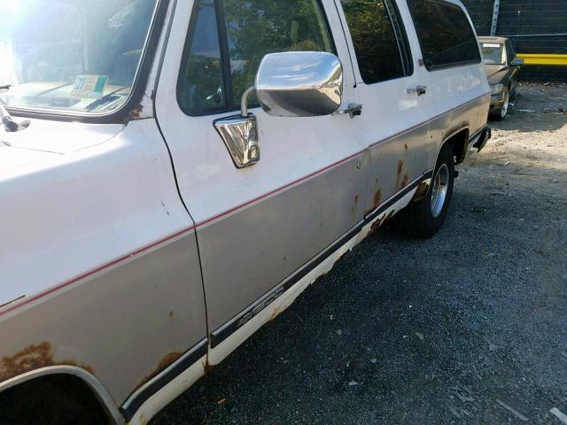 1GNER16KXKF165684 - 1989 CHEVROLET SUBURBAN R WHITE photo 10