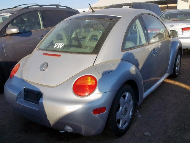 3VWDD21C11M436765 - 2001 VOLKSWAGEN NEW BEETLE 银色 照片 4