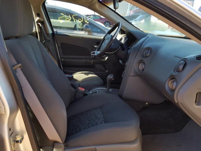 2G2WP522341161376 - 2004 PONTIAC GRAND PRIX SILVER photo 5