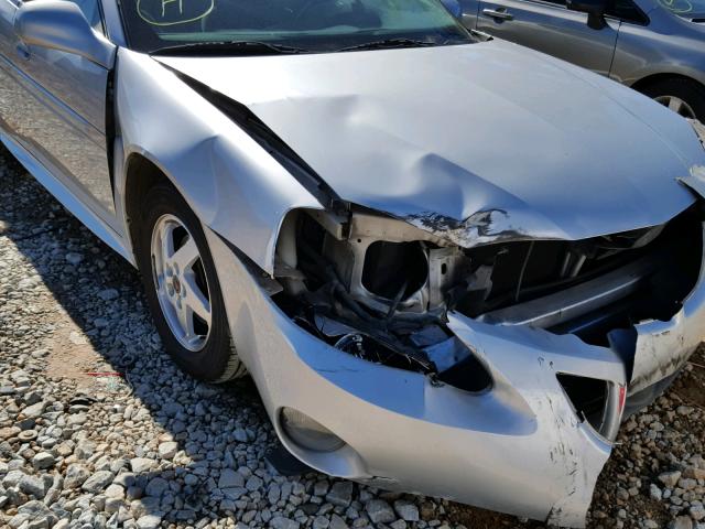 2G2WP522341161376 - 2004 PONTIAC GRAND PRIX SILVER photo 9