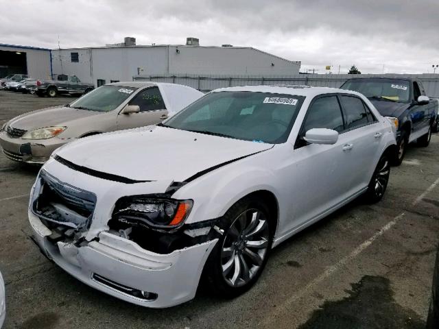 2C3CCABGXEH250759 - 2014 CHRYSLER 300 S WHITE photo 2