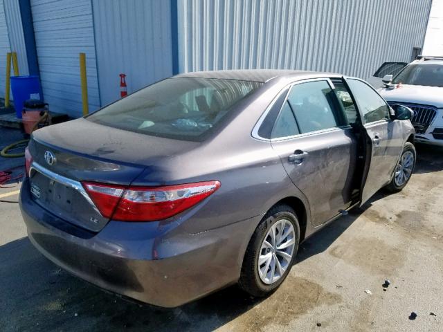 4T4BF1FK6FR450695 - 2015 TOYOTA CAMRY LE GRAY photo 4