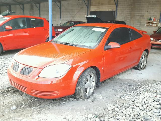 1G2AS18H197109431 - 2009 PONTIAC G5 RED photo 2