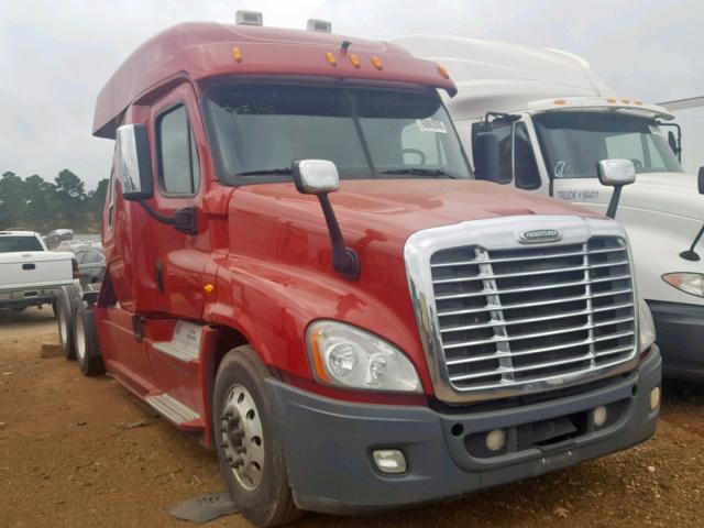 3AKJGLD67FSGE7031 - 2015 FREIGHTLINER CASCADIA 1 RED photo 1