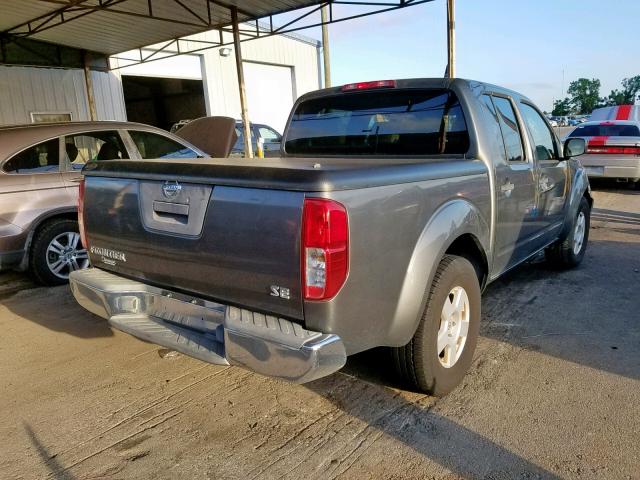 1N6AD07U76C406377 - 2006 NISSAN FRONTIER C GRAY photo 4