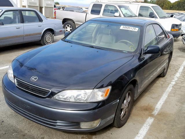 JT8BF22G4V0041296 - 1997 LEXUS ES 300 BLACK photo 2