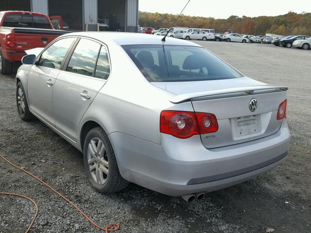 3VWEG71K77M076992 - 2007 VOLKSWAGEN JETTA WOLF SILVER photo 3