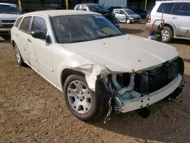 2D4FV48T65H513986 - 2005 DODGE MAGNUM SE WHITE photo 1