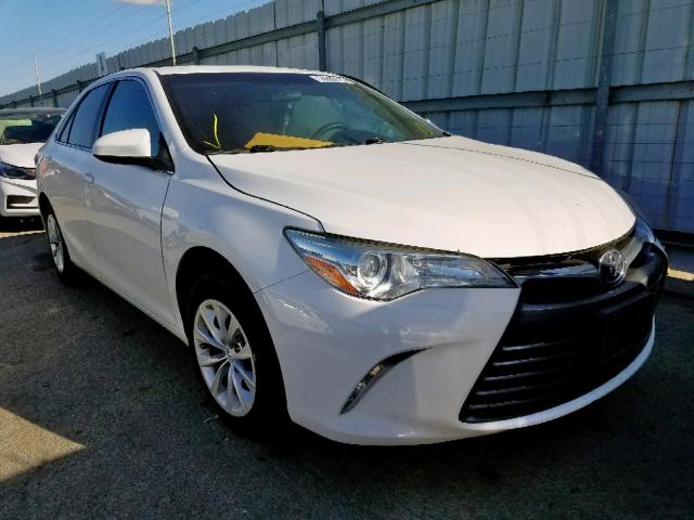 4T4BF1FK5FR507243 - 2015 TOYOTA CAMRY LE WHITE photo 1