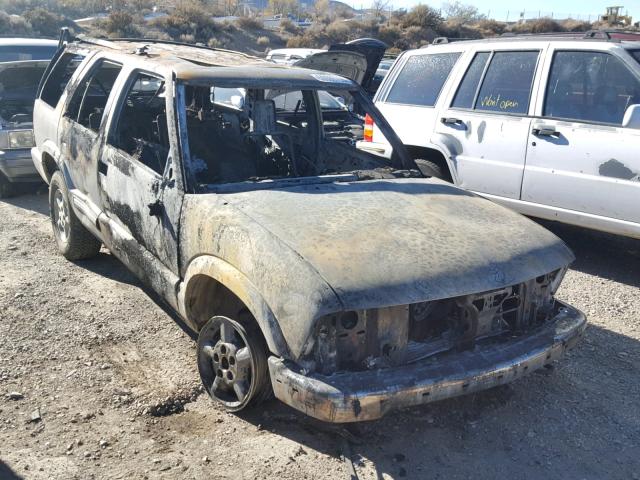 1GNDT13WX12141332 - 2001 CHEVROLET BLAZER BURN photo 1