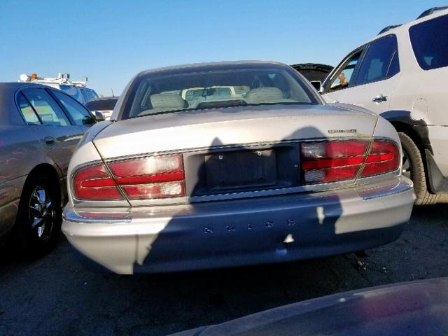 1G4CU5211V4623885 - 1997 BUICK PARK AVENU SILVER photo 9