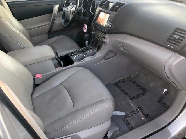 JTEES43A282058277 - 2008 TOYOTA HIGHLANDER SILVER photo 5