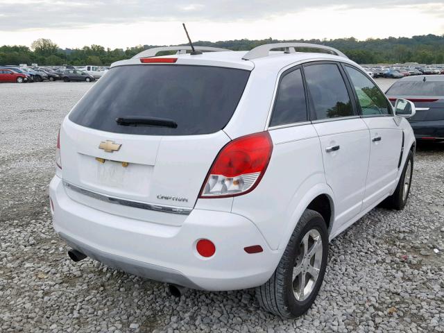 3GNAL3E50CS608266 - 2012 CHEVROLET CAPTIVA SP WHITE photo 4