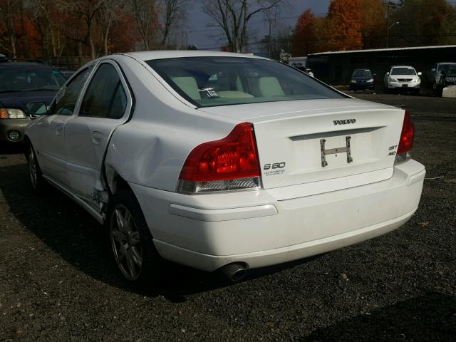 YV1RH592352440592 - 2005 VOLVO S60 2.5T WHITE photo 3