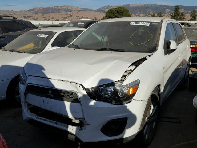 4A4AP3AU6FE036699 - 2015 MITSUBISHI OUTLANDER WHITE photo 2