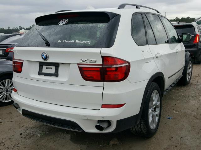 5UXZV4C58CL985558 - 2012 BMW X5 XDRIVE3 WHITE photo 4