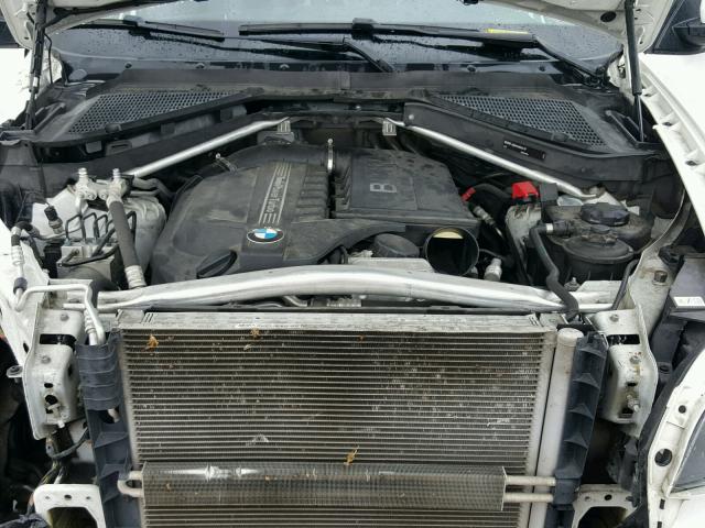5UXZV4C58CL985558 - 2012 BMW X5 XDRIVE3 WHITE photo 7