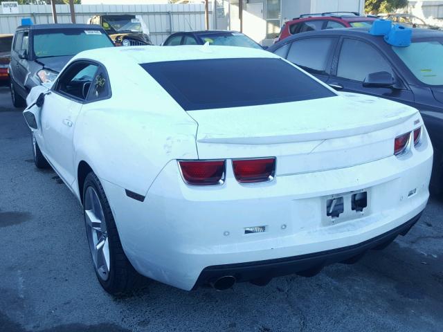 2G1FK1EJ6D9181234 - 2013 CHEVROLET CAMARO 2SS WHITE photo 3