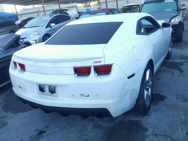 2G1FK1EJ6D9181234 - 2013 CHEVROLET CAMARO 2SS WHITE photo 4