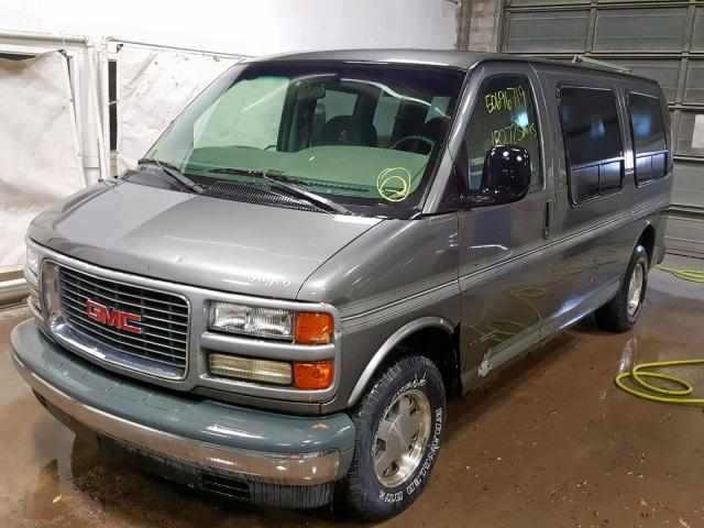 1GDFG15R6W1078719 - 1998 GMC SAVANA RV GRAY photo 2