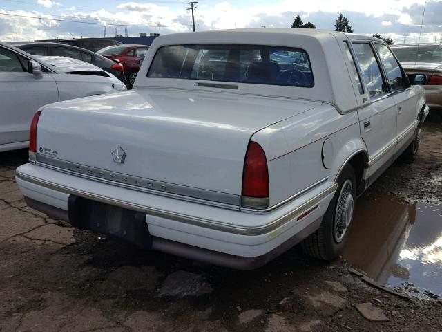 1C3XV66R7ND852374 - 1992 CHRYSLER NEW YORKER WHITE photo 4