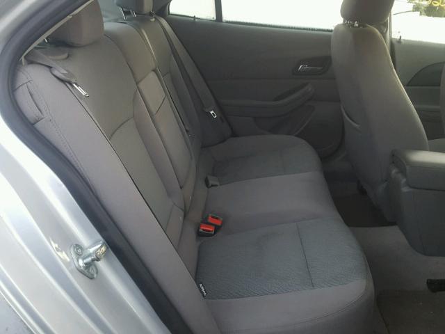 1G11B5SA8DF196069 - 2013 CHEVROLET MALIBU LS 银色 照片 6