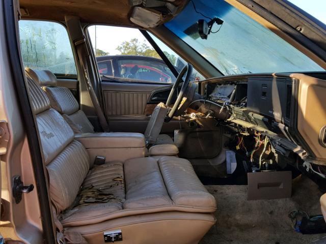 1G4CW53L4N1643785 - 1992 BUICK PARK AVENU TAN photo 5