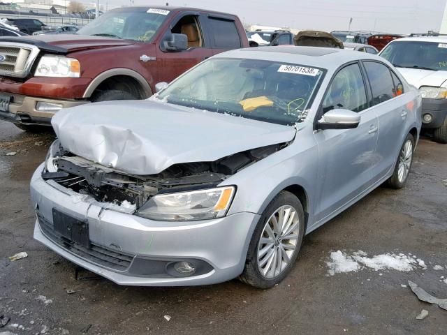 3VWLL7AJ9EM403092 - 2014 VOLKSWAGEN JETTA TDI SILVER photo 2