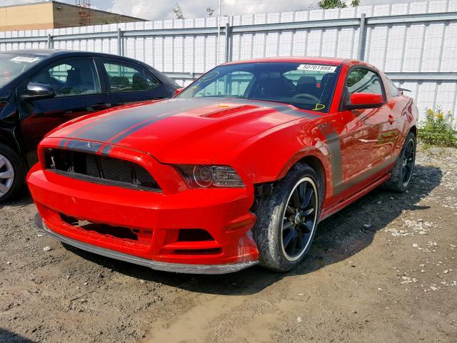 1ZVBP8CU0D5223324 - 2013 FORD MUSTANG BO RED photo 2