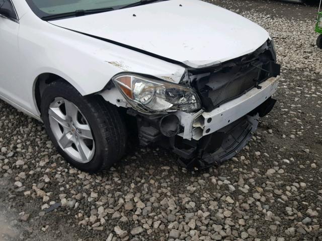 1G1ZB5E06CF271369 - 2012 CHEVROLET MALIBU LS 白色 照片 9