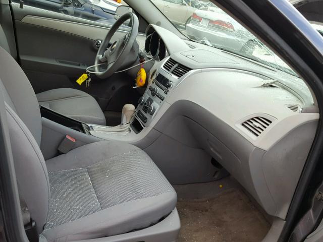 1G1ZB5E19BF187358 - 2011 CHEVROLET MALIBU LS 灰色 照片 5