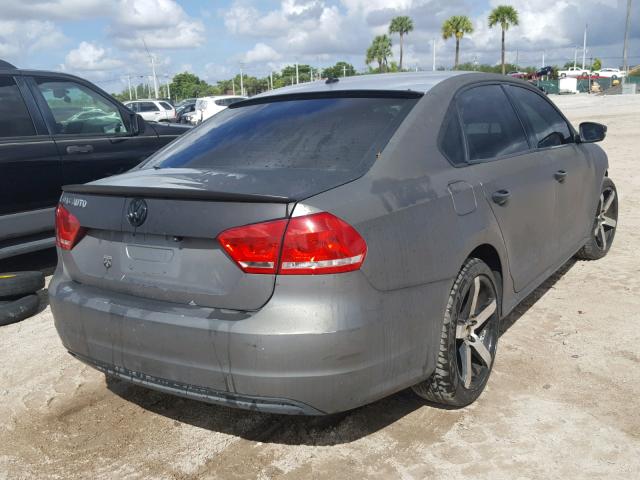 1VWAP7A35DC118368 - 2013 VOLKSWAGEN PASSAT S GRAY photo 4