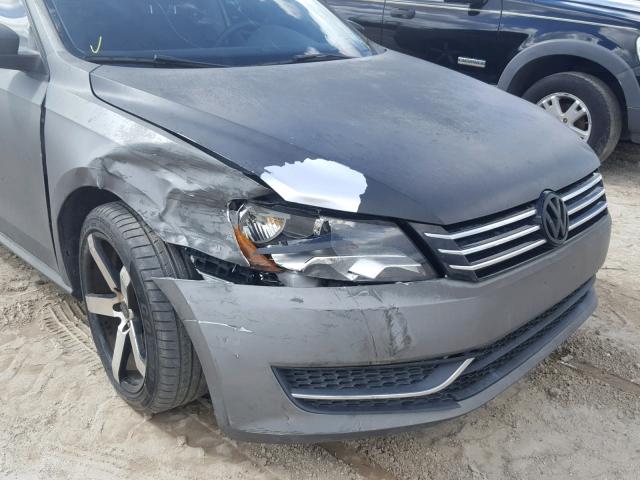 1VWAP7A35DC118368 - 2013 VOLKSWAGEN PASSAT S GRAY photo 9