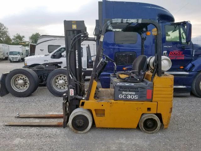 GC30S0603573 - 2000 FORK FORKLIFT YELLOW photo 9