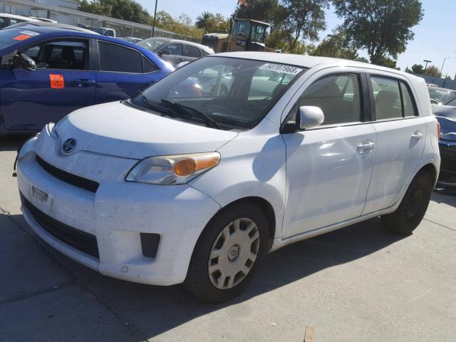 JTKKU4B46C1015517 - 2012 TOYOTA SCION XD WHITE photo 2