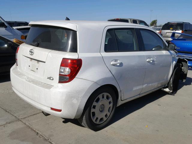 JTKKU4B46C1015517 - 2012 TOYOTA SCION XD WHITE photo 4