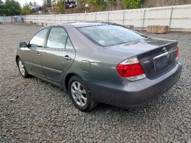 4T1BF30K95U594237 - 2005 TOYOTA CAMRY LE GRAY photo 3