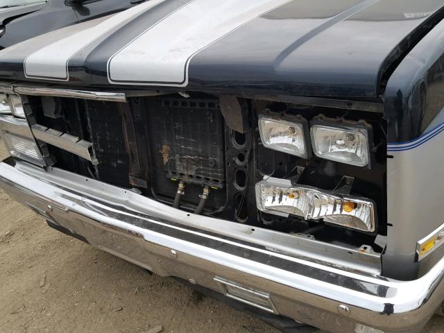 1GNER16K2LF151795 - 1990 CHEVROLET SUBURBAN R BLUE photo 9