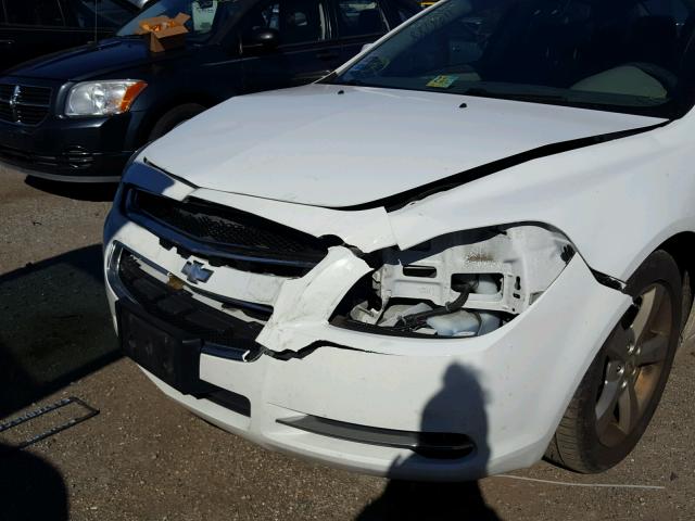 1G1ZC5E1XBF393186 - 2011 CHEVROLET MALIBU 1LT 白色 照片 9