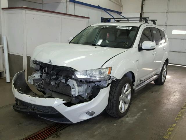 JA4JT5AX4CU013183 - 2012 MITSUBISHI OUTLANDER WHITE photo 2